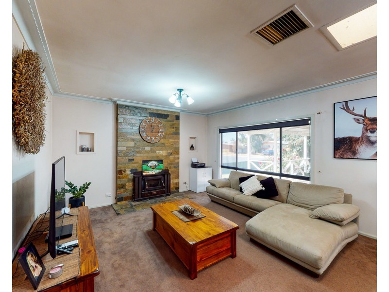 22 Douglas Avenue, Swan Hill VIC 3585