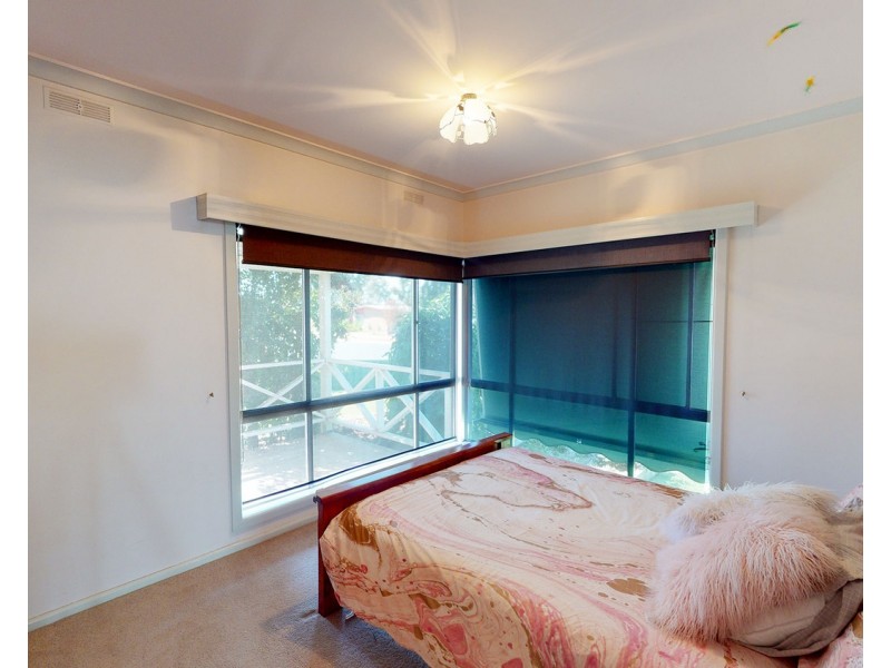 22 Douglas Avenue, Swan Hill VIC 3585