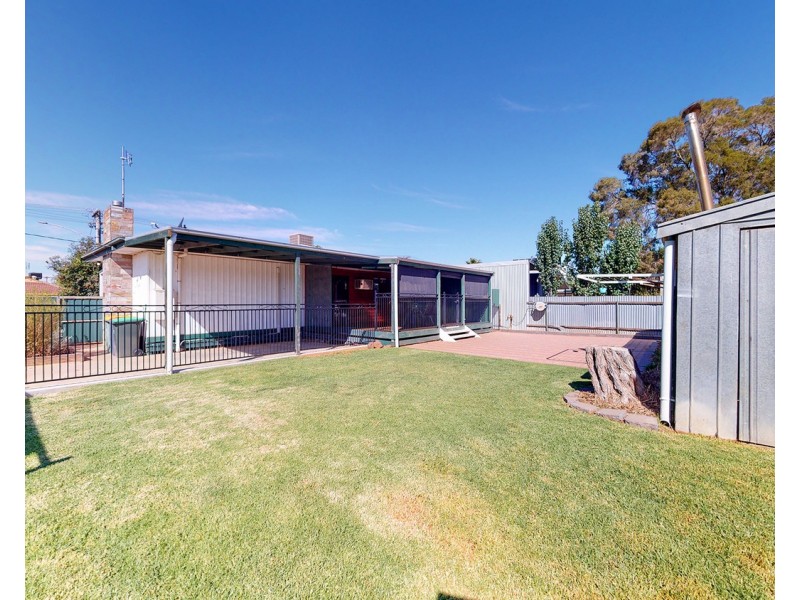 22 Douglas Avenue, Swan Hill VIC 3585