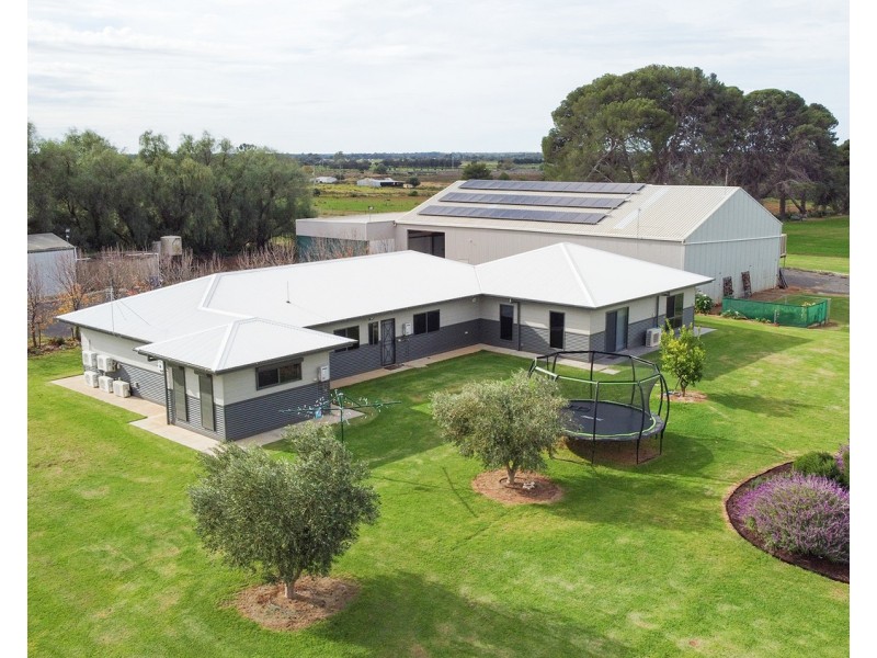 145 Long Lake Road, Lake Boga VIC 3584