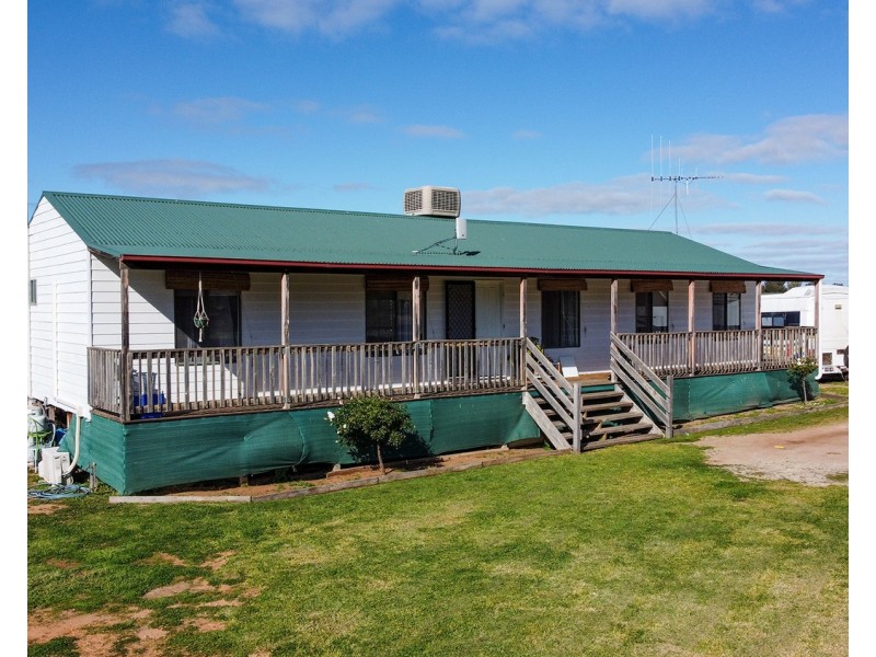 38 Hayes Road, Lake Boga VIC 3584