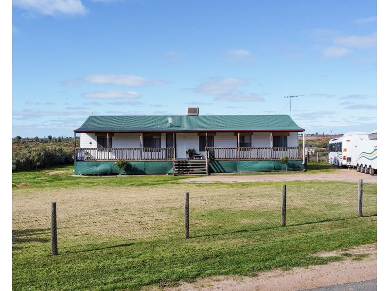 38 Hayes Road, Lake Boga VIC 3584