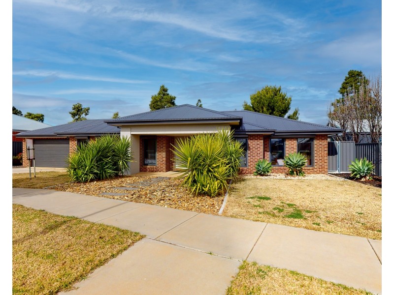 29 Acacia Street, Swan Hill VIC 3585