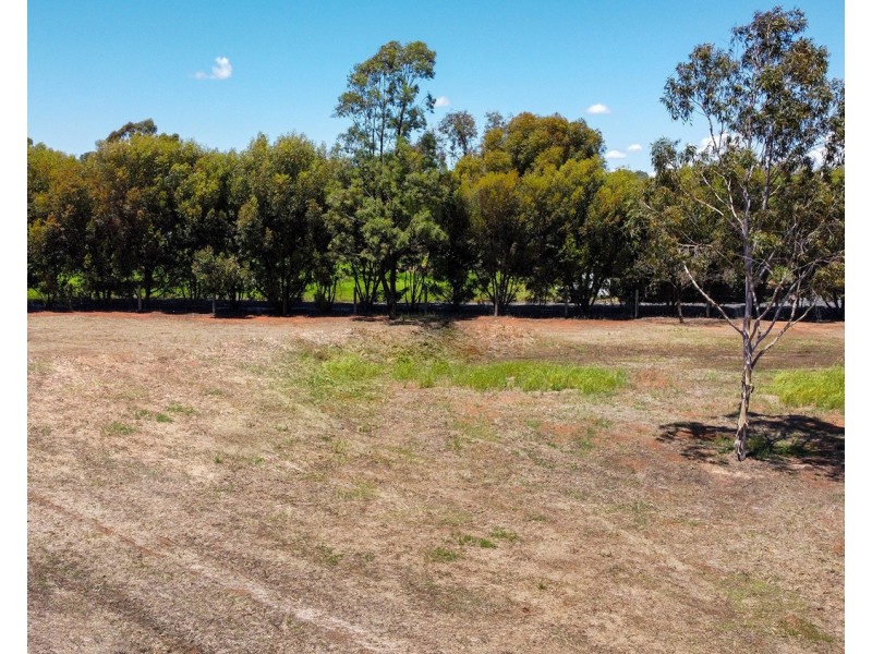 Lot 2, 4 Yvonne Close, Swan Hill VIC 3585
