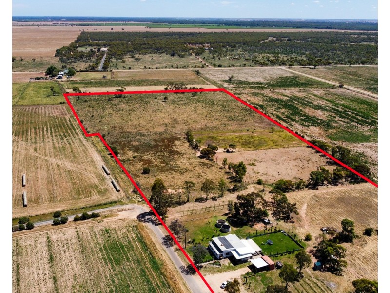 38 Barbour Lane, Nyah West VIC 3595