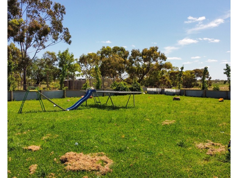 38 Barbour Lane, Nyah West VIC 3595