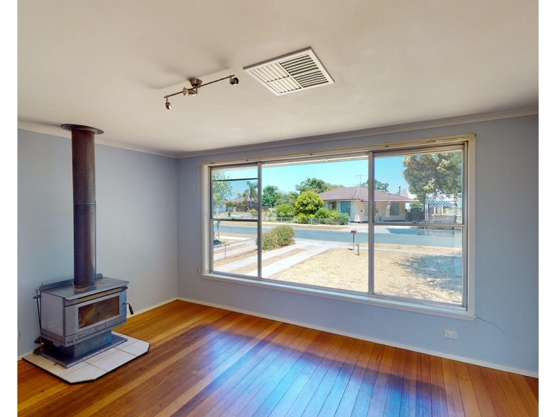 17 McCann Crescent, Kerang VIC 3579