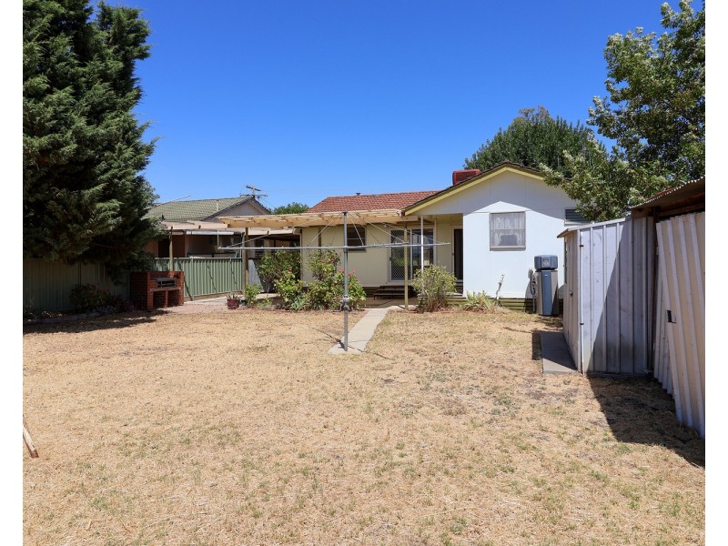 17 McCann Crescent, Kerang VIC 3579
