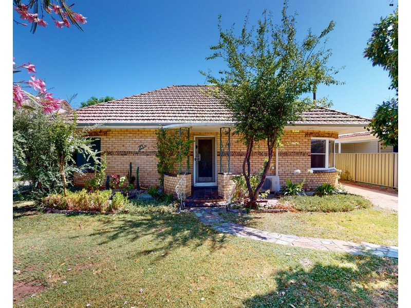 27 Andrew Street, Kerang VIC 3579