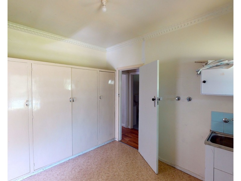 27 Andrew Street, Kerang VIC 3579