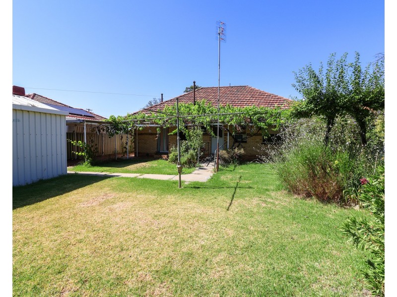 27 Andrew Street, Kerang VIC 3579