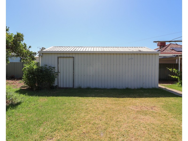 27 Andrew Street, Kerang VIC 3579