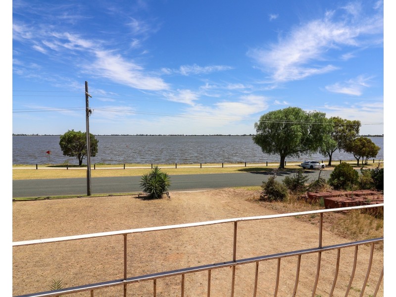 369 Lakeside Drive, Lake Boga VIC 3584