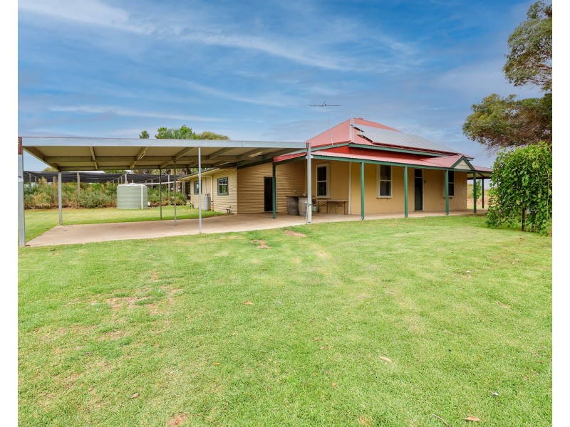 67 Hobson Road, Nyah West VIC 3595