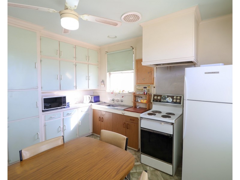 18 Cadell Street, Swan Hill VIC 3585