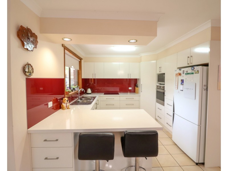 2 Lena Close, Swan Hill VIC 3585