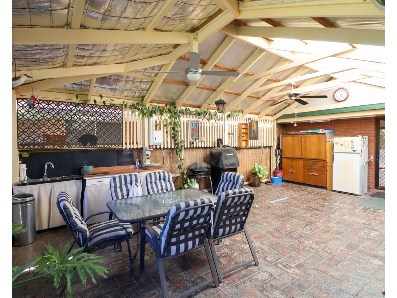 2 Lena Close, Swan Hill VIC 3585