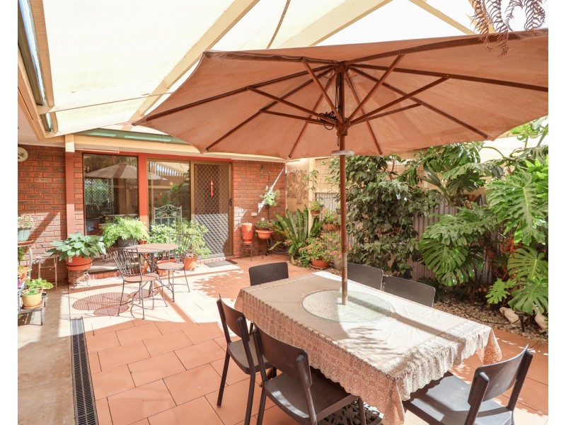 2 Lena Close, Swan Hill VIC 3585