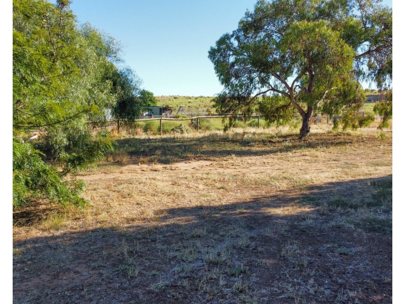 455 Lakeside Drive, Lake Boga VIC 3584