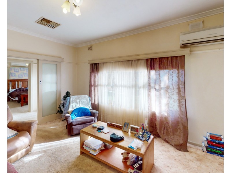 15 Burton Street, Swan Hill VIC 3585