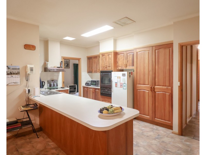 24 Gillespie Street, Swan Hill VIC 3585