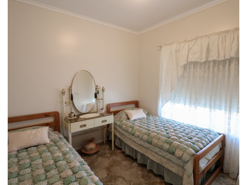 144 Thurla Street, Swan Hill VIC 3585