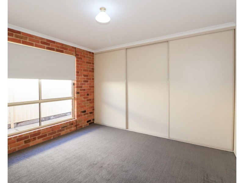 3/74 Stradbroke Avenue, Swan Hill VIC 3585