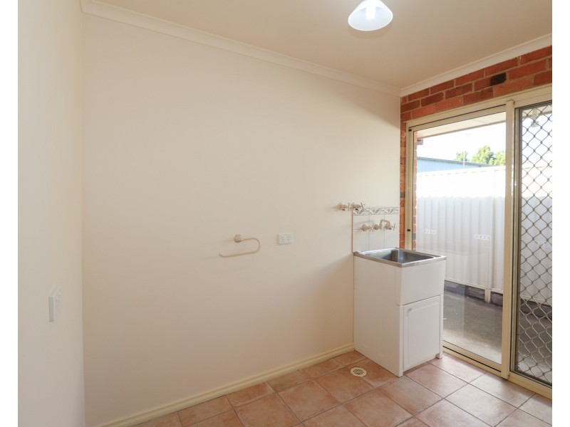 3/74 Stradbroke Avenue, Swan Hill VIC 3585