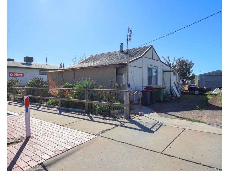 84 Stradbroke Avenue, Nyah VIC 3594