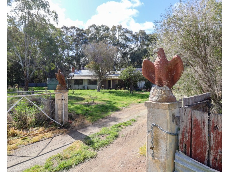 156 Lower Loddon Road, Kerang VIC 3579