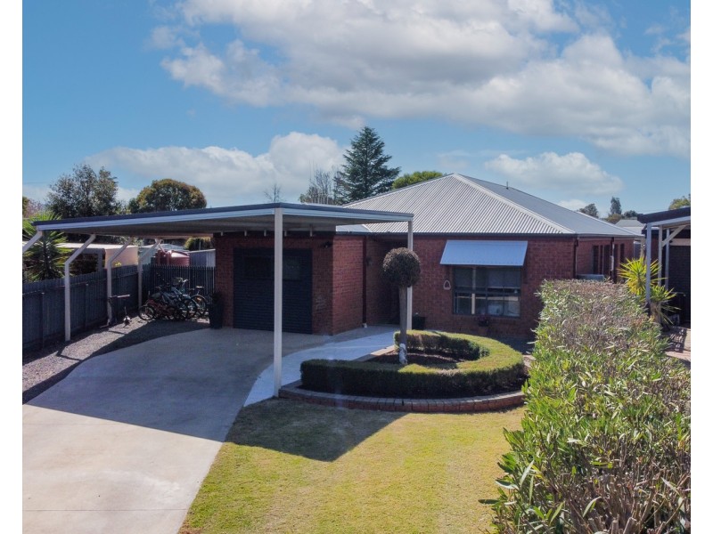 6 Wilkins Grove, Swan Hill VIC 3585