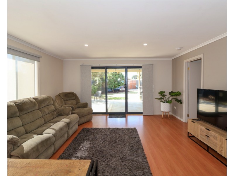 6 Wilkins Grove, Swan Hill VIC 3585