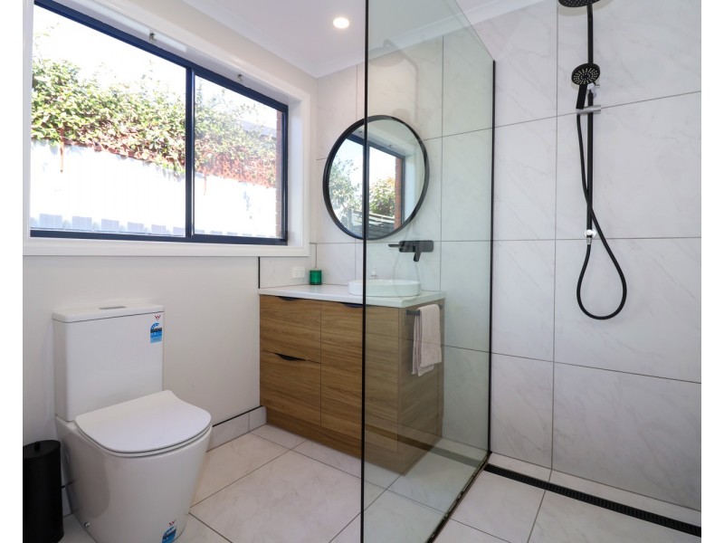 6 Wilkins Grove, Swan Hill VIC 3585