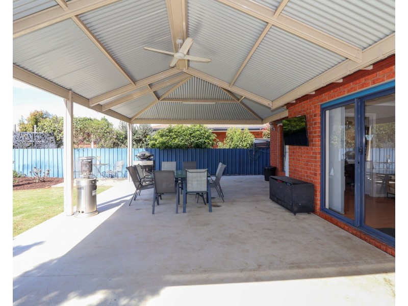 6 Wilkins Grove, Swan Hill VIC 3585