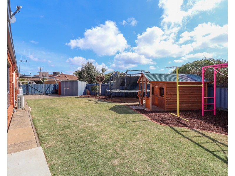 6 Wilkins Grove, Swan Hill VIC 3585
