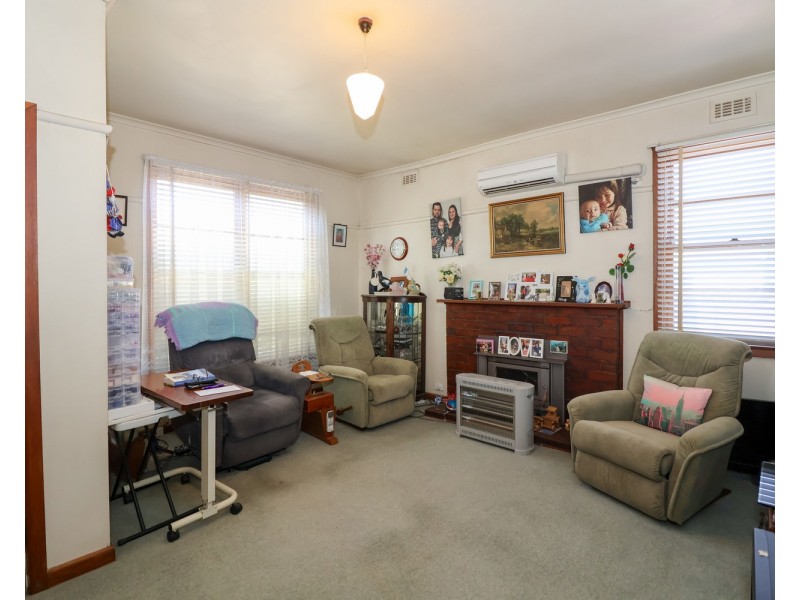 38 Stradbroke Avenue, Swan Hill VIC 3585