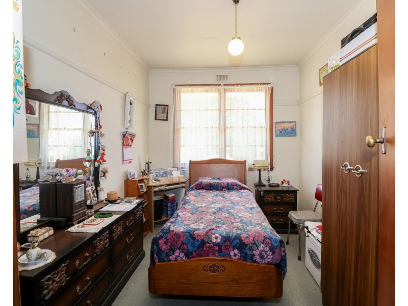 38 Stradbroke Avenue, Swan Hill VIC 3585