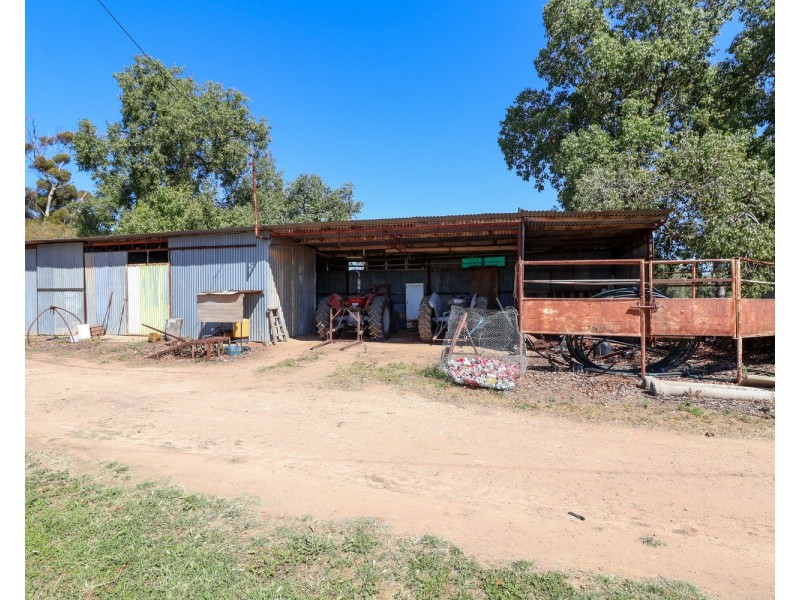 190 Eagles Lane, Koraleigh NSW 2735
