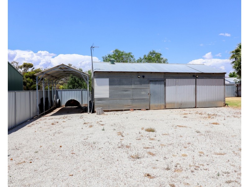 122 Stradbroke Avenue, Nyah VIC 3594