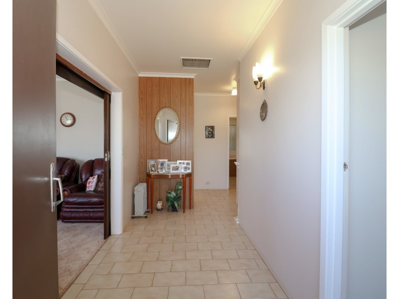 4 Wallace Street, Swan Hill VIC 3585