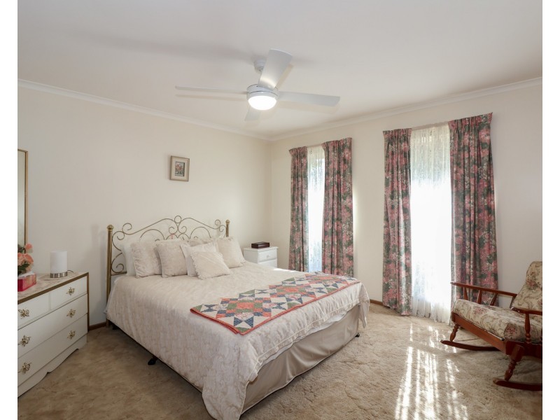 16 Logan Street, Swan Hill VIC 3585