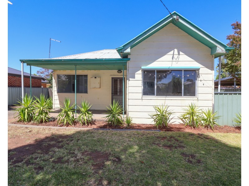 21 Donnington Street, Swan Hill VIC 3585
