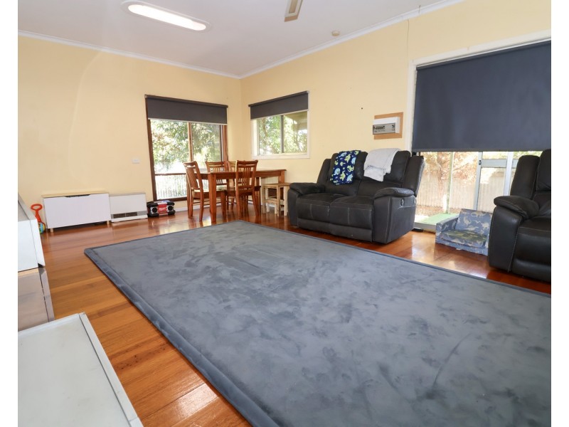 12 Donnington Street, Swan Hill VIC 3585