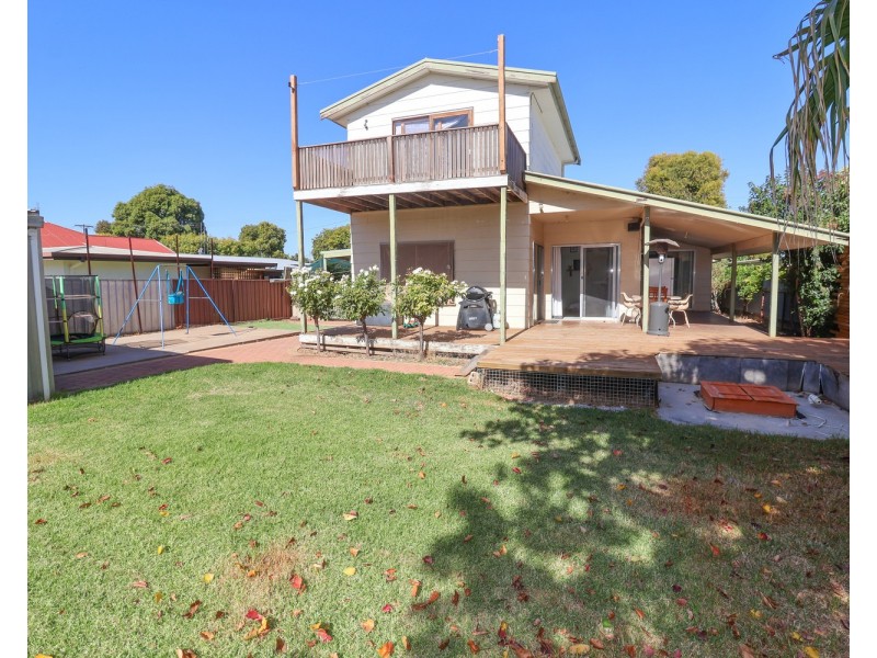 12 Donnington Street, Swan Hill VIC 3585
