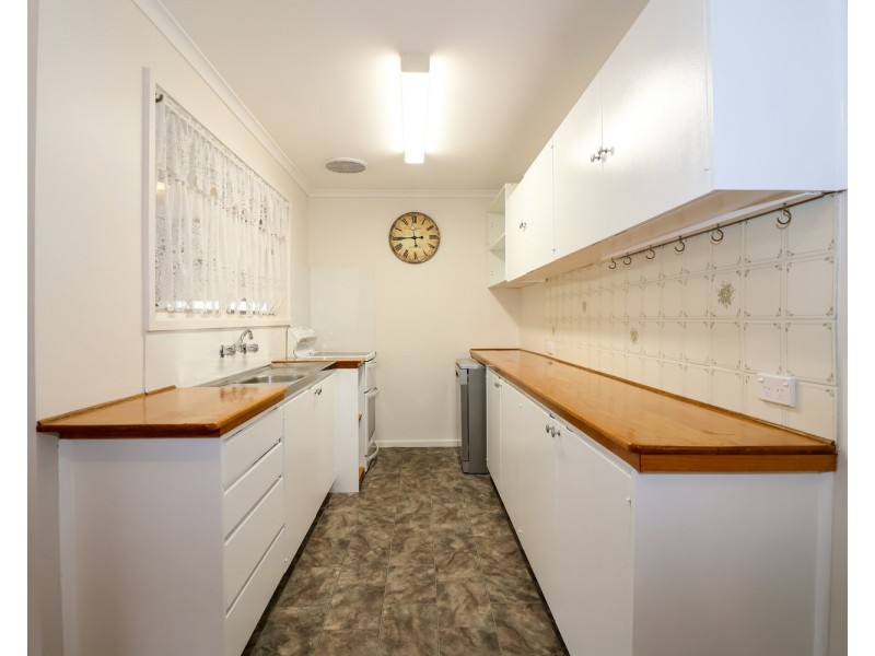 5 Harrison Crescent, Swan Hill VIC 3585