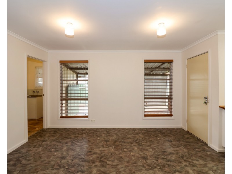 5 Harrison Crescent, Swan Hill VIC 3585