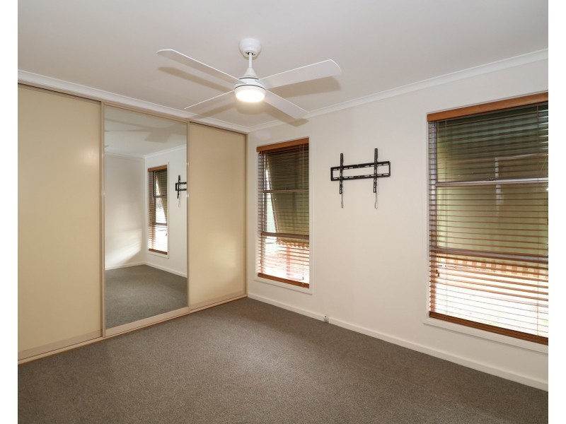 5 Harrison Crescent, Swan Hill VIC 3585