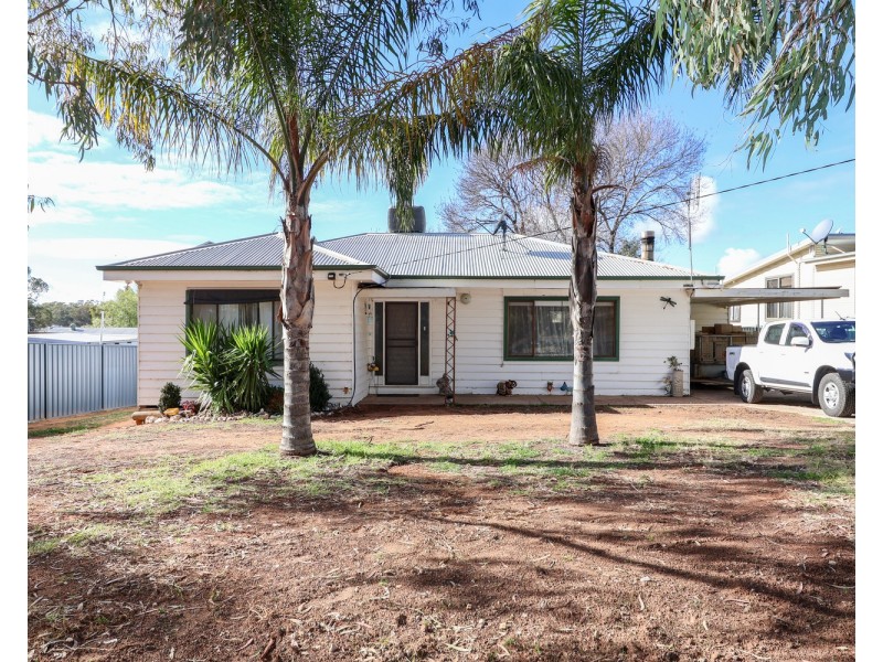 120 Stradbroke Avenue, Nyah VIC 3594