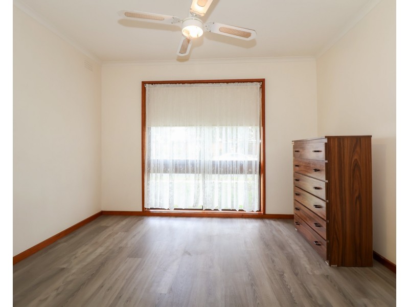 25 Domaille Crescent, Swan Hill VIC 3585