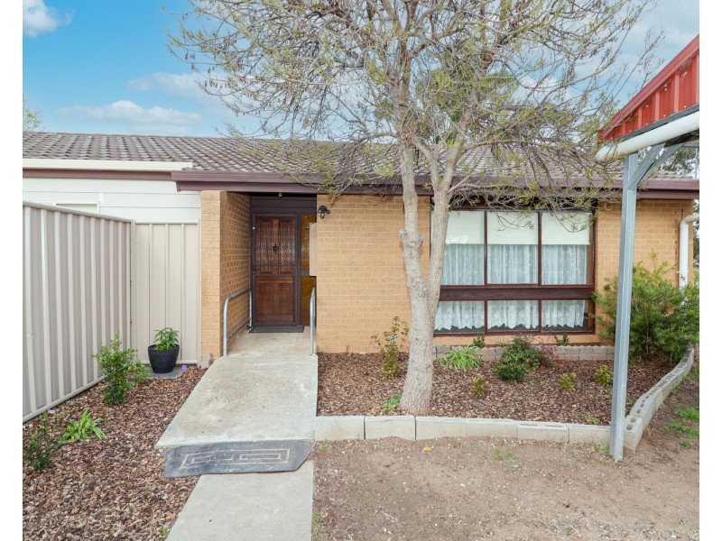 25 Domaille Crescent, Swan Hill VIC 3585